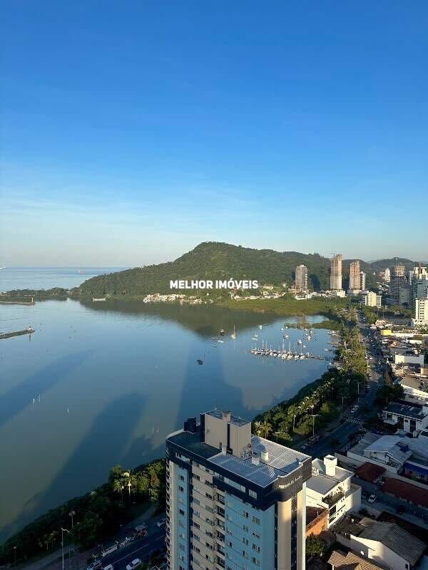 Apartamento à venda com 3 quartos, 162m² - Foto 7