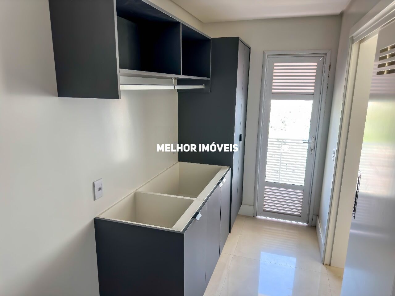 Apartamento à venda com 3 quartos, 162m² - Foto 13