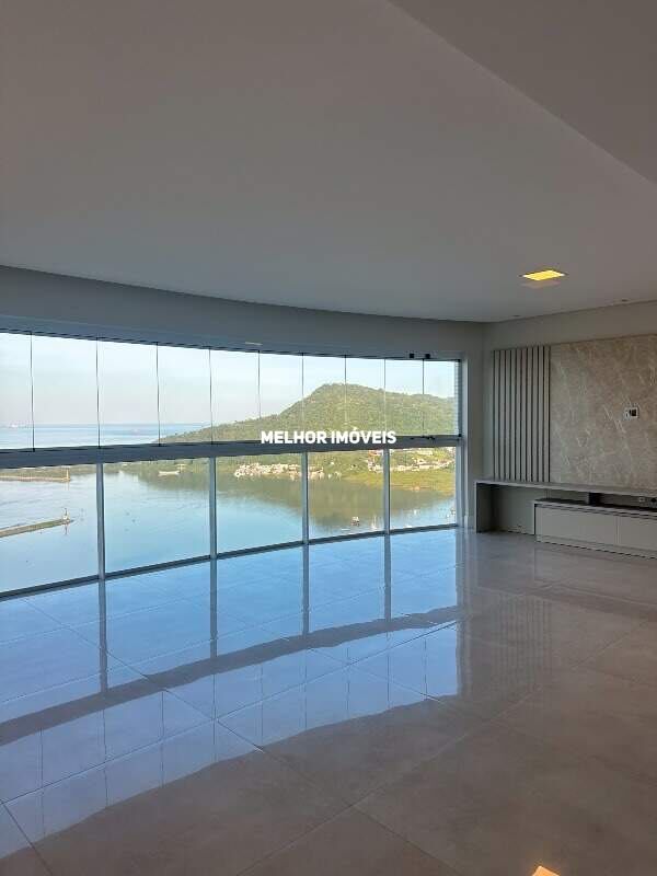 Apartamento à venda com 3 quartos, 162m² - Foto 1