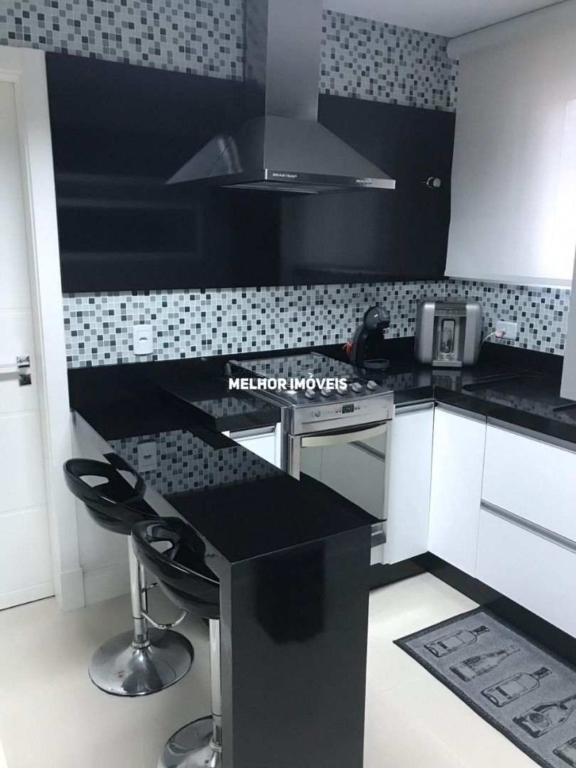 Apartamento à venda com 3 quartos, 130m² - Foto 2