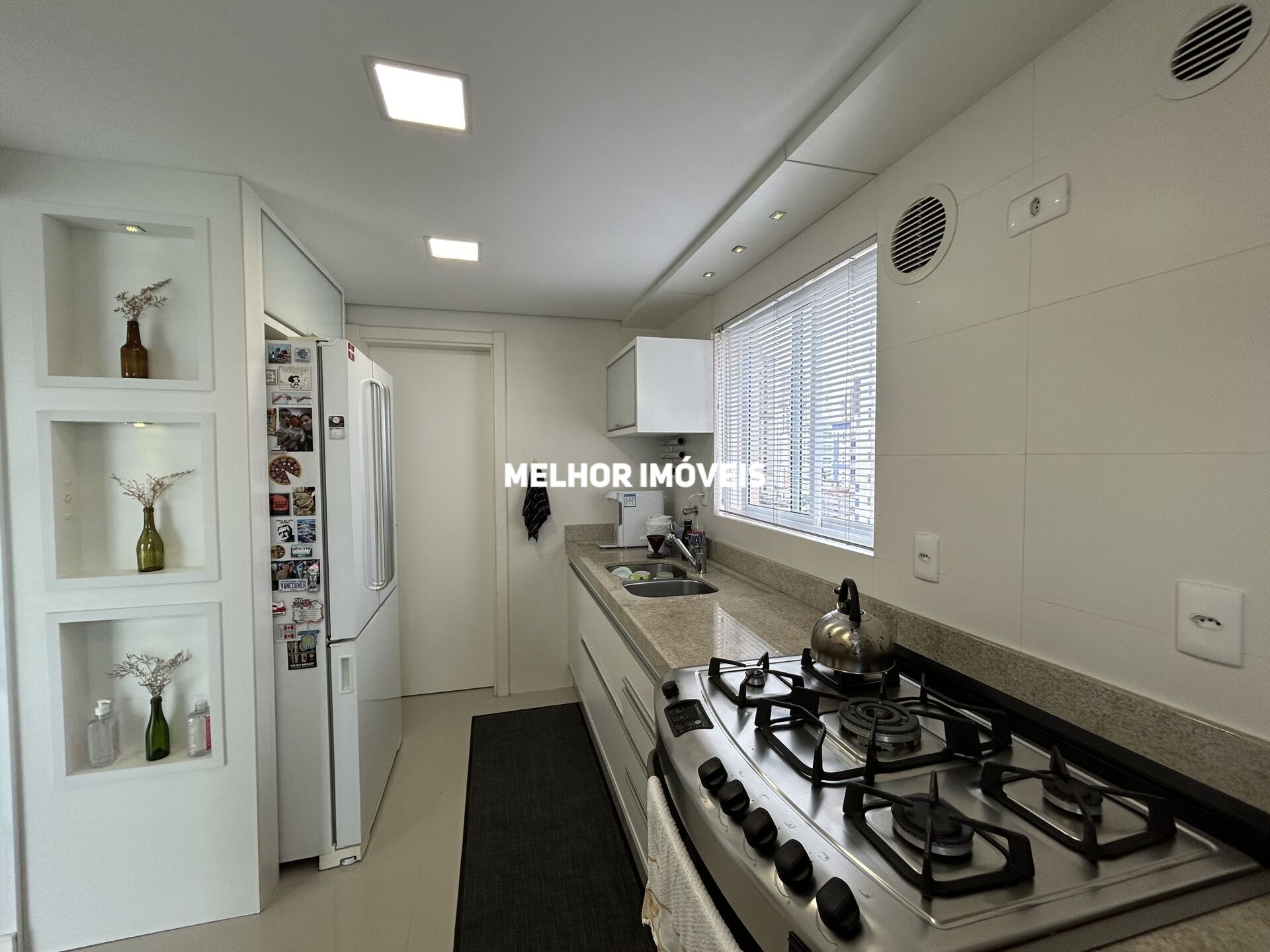 Apartamento à venda com 3 quartos, 110m² - Foto 8