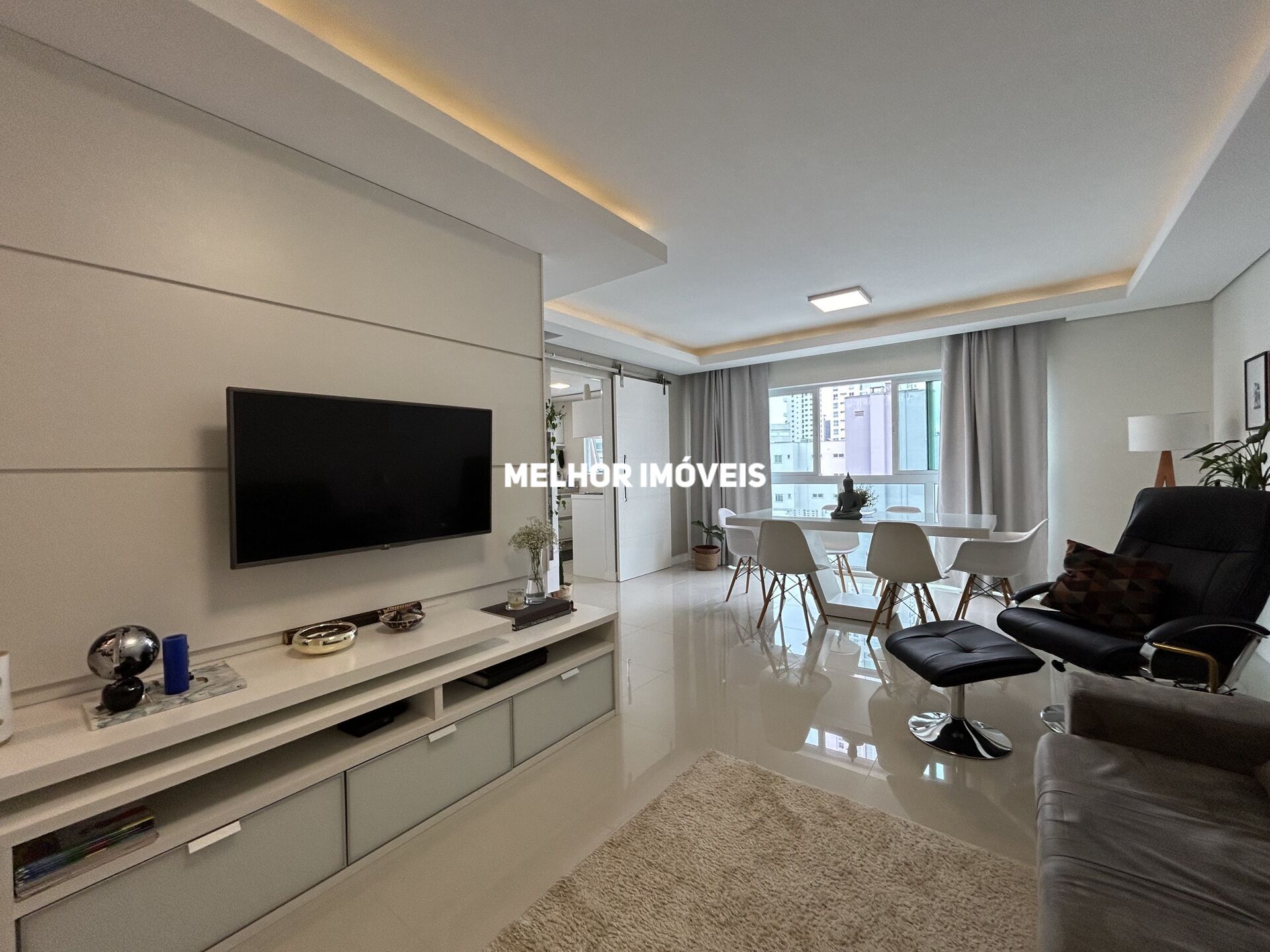 Apartamento à venda com 3 quartos, 110m² - Foto 6