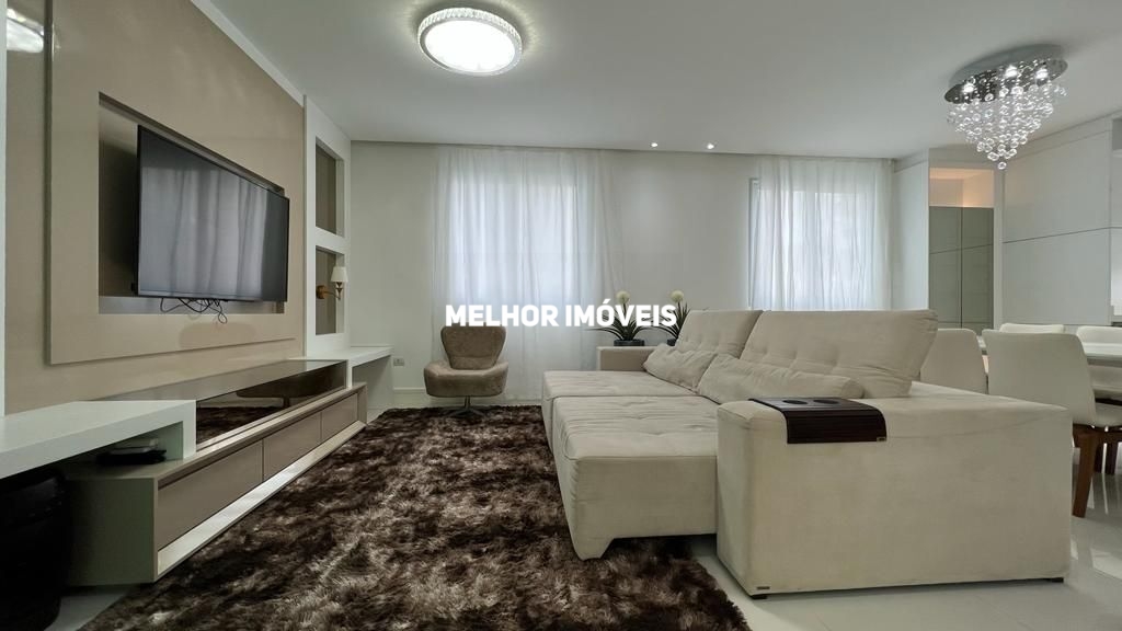 Apartamento à venda com 3 quartos, 150m² - Foto 1