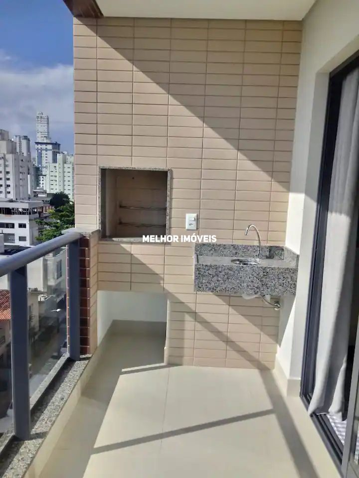 Apartamento à venda com 2 quartos, 80m² - Foto 2