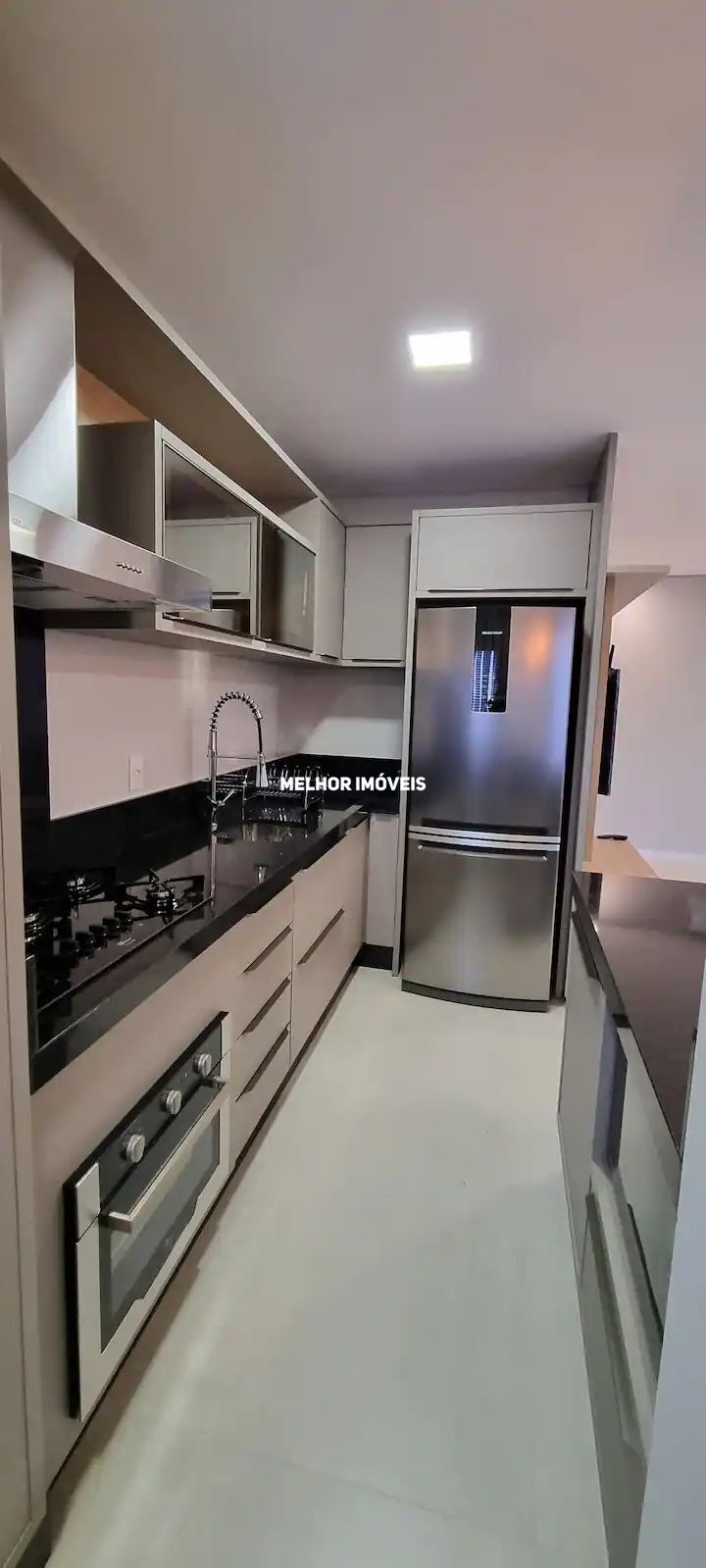 Apartamento à venda com 2 quartos, 80m² - Foto 4