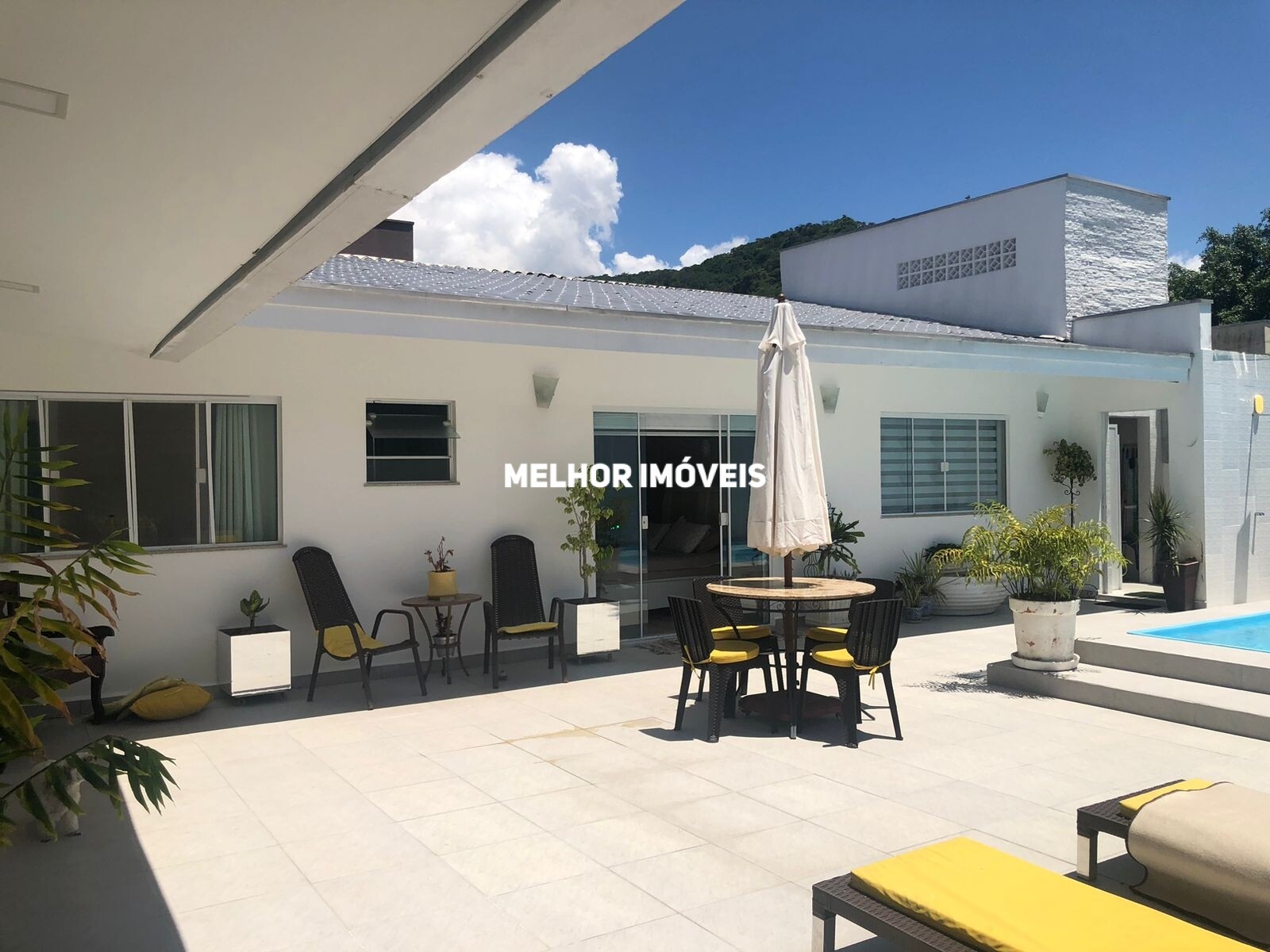 Casa à venda com 4 quartos, 310m² - Foto 7