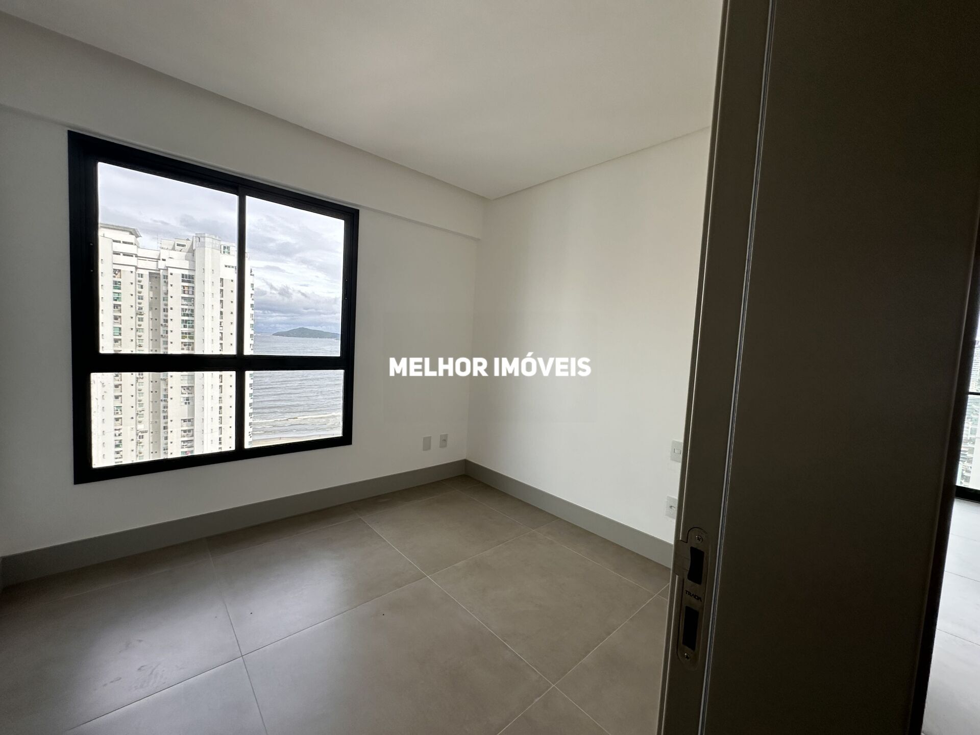 Apartamento à venda com 3 quartos, 124m² - Foto 23