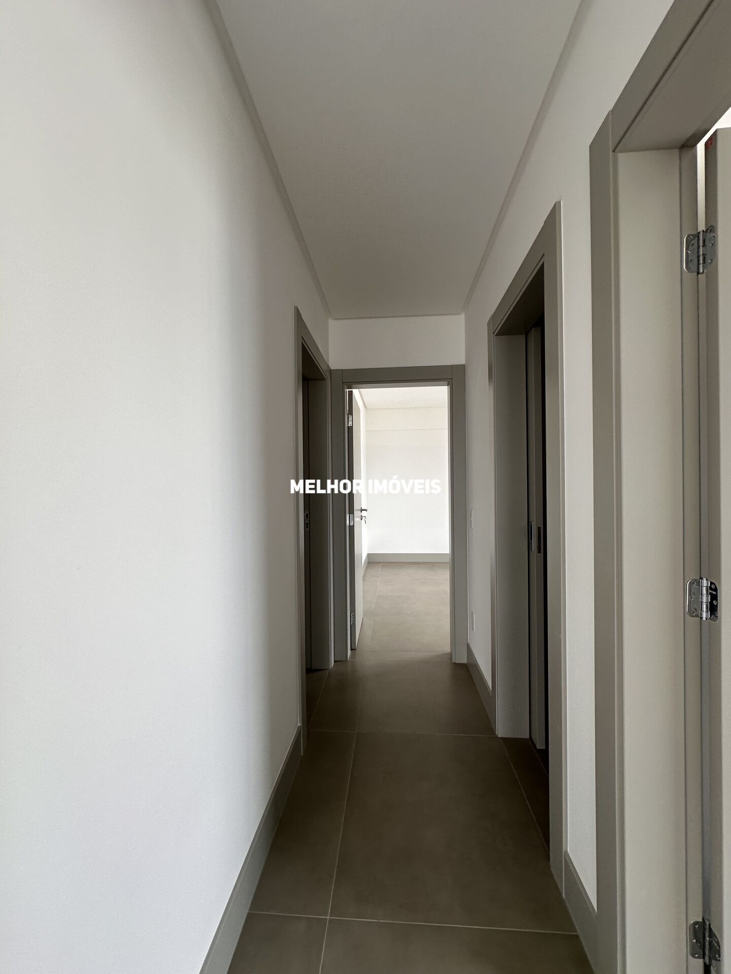 Apartamento à venda com 3 quartos, 124m² - Foto 28