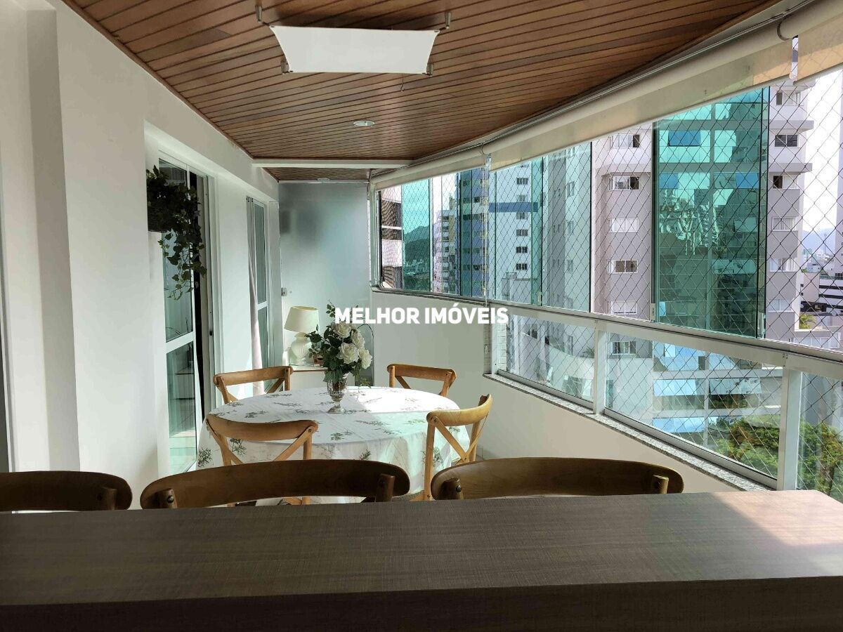 Apartamento, 3 quartos, 121 m² - Foto 2