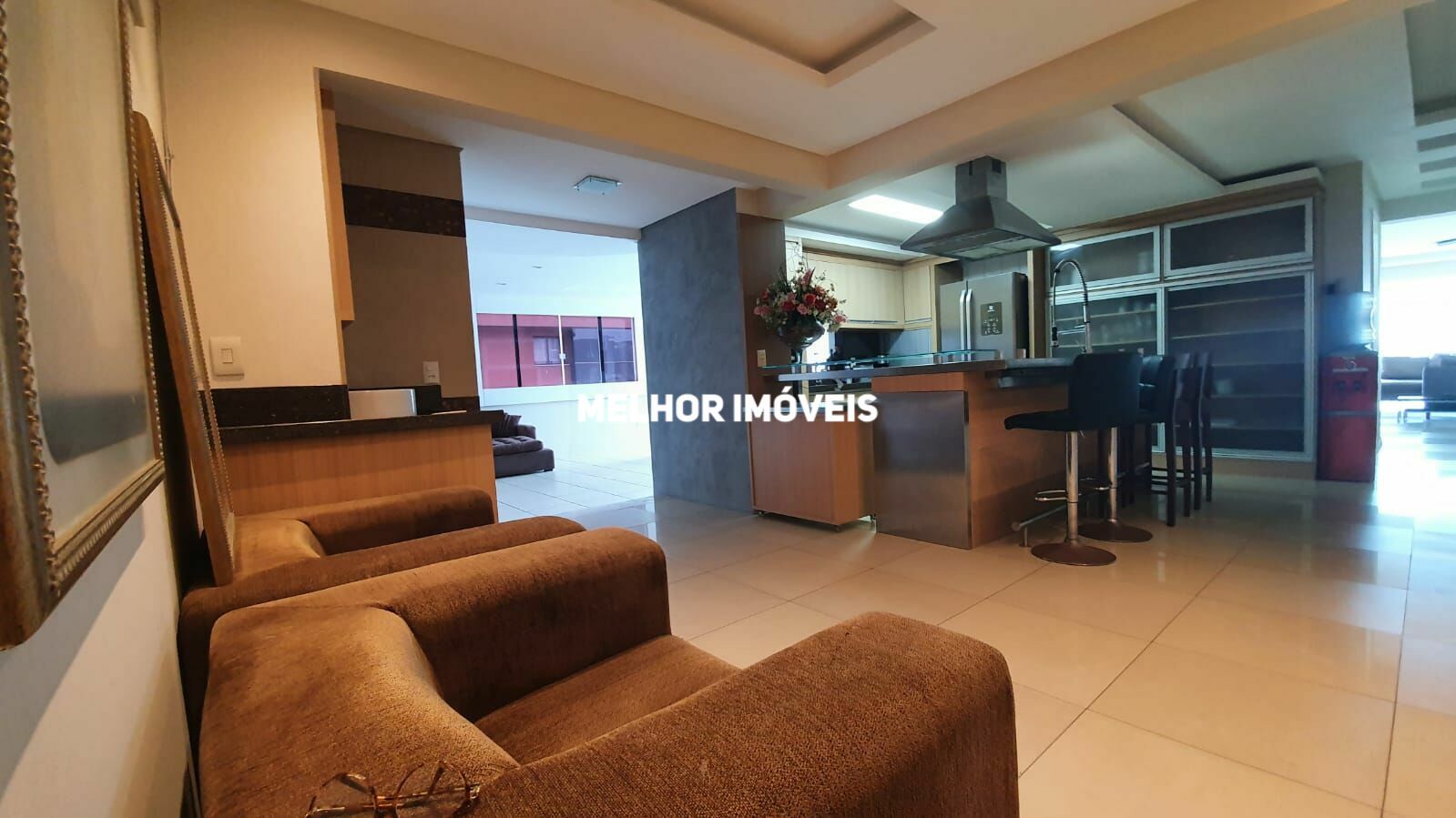 Apartamento à venda com 3 quartos, 208m² - Foto 6