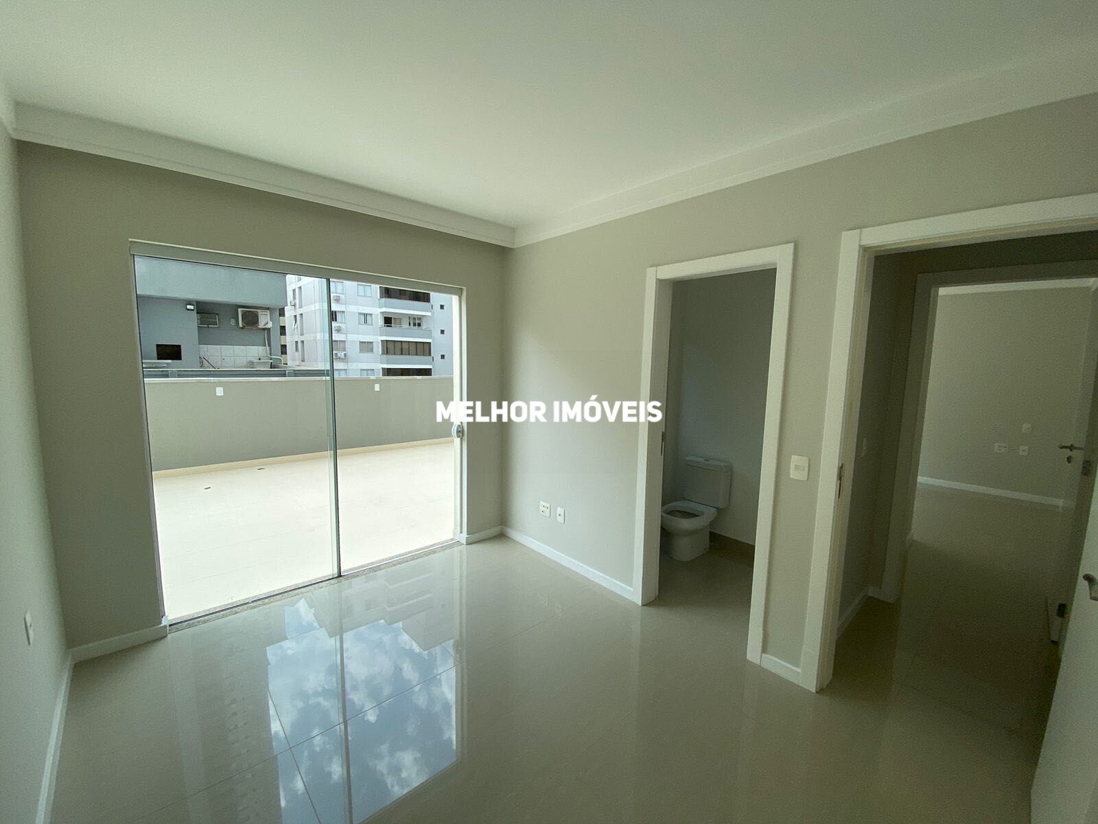 Apartamento à venda com 3 quartos, 250m² - Foto 11