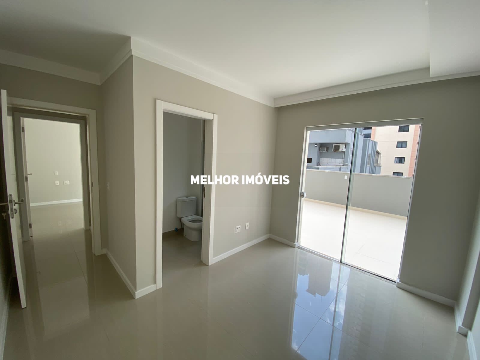 Apartamento à venda com 3 quartos, 250m² - Foto 3