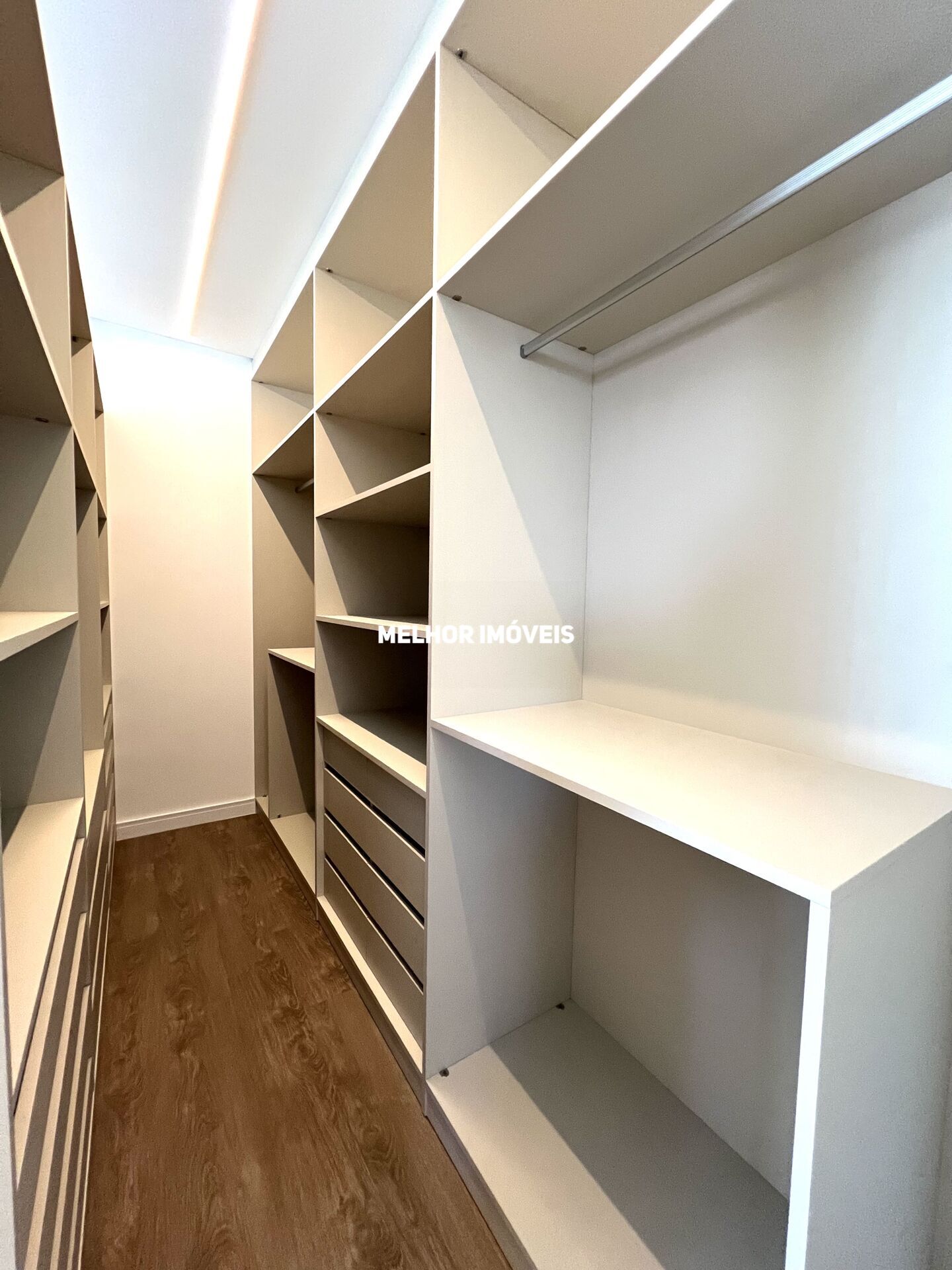 Apartamento à venda com 3 quartos, 135m² - Foto 15