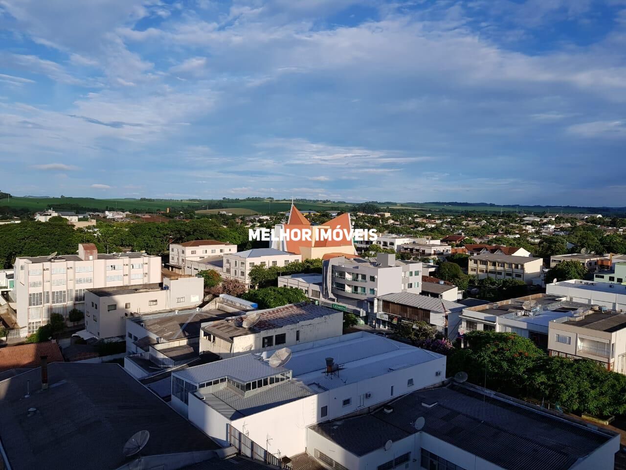 Apartamento à venda com 3 quartos, 143m² - Foto 9