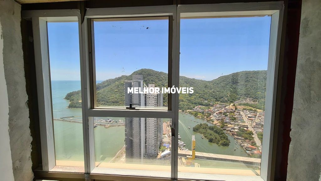 Apartamento à venda com 4 quartos, 257m² - Foto 2