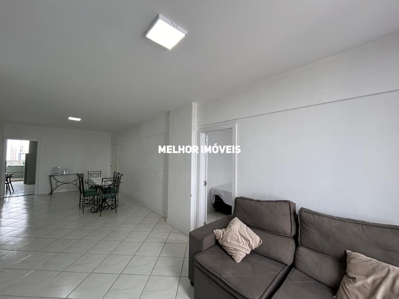 Apartamento à venda com 3 quartos, 152m² - Foto 7