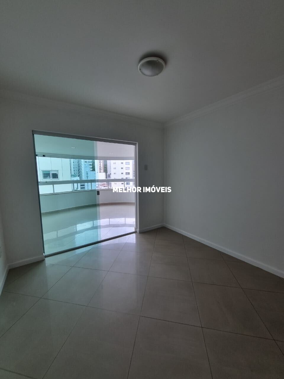 Apartamento à venda com 3 quartos, 99m² - Foto 3