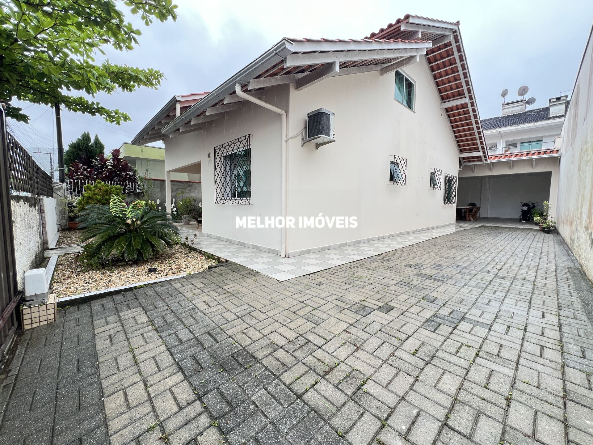 Casa, 3 quartos, 98 m² - Foto 1