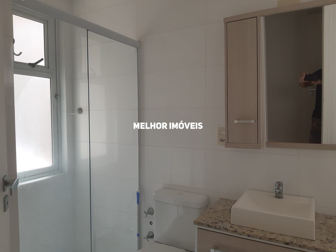 Apartamento para alugar com 3 quartos, 142m² - Foto 18