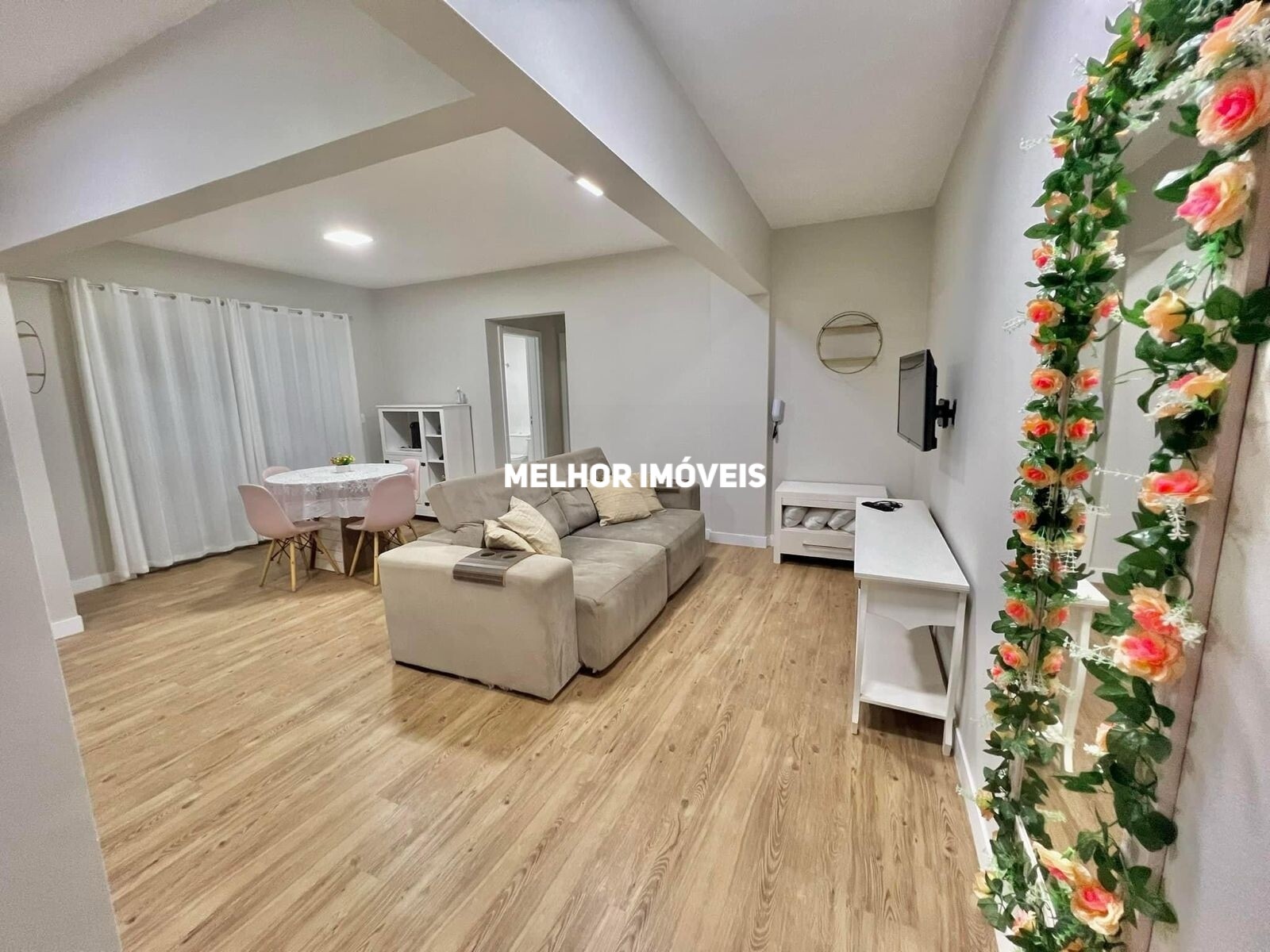 Apartamento à venda com 2 quartos, 125m² - Foto 4