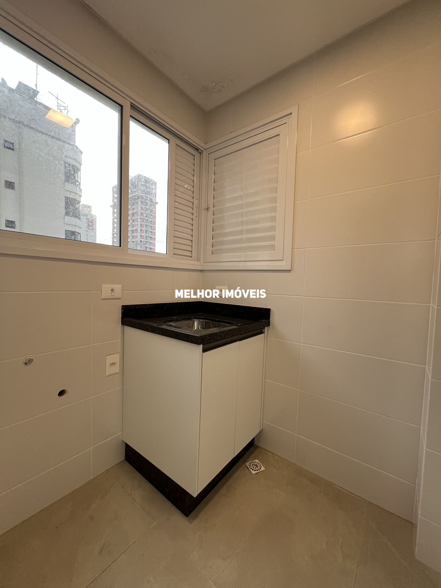 Apartamento para alugar com 3 quartos, 99m² - Foto 14