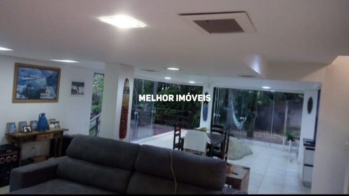 Casa à venda com 2 quartos, 250m² - Foto 11