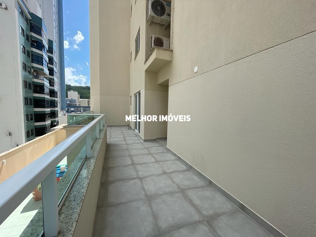 Apartamento à venda com 3 quartos, 159m² - Foto 8