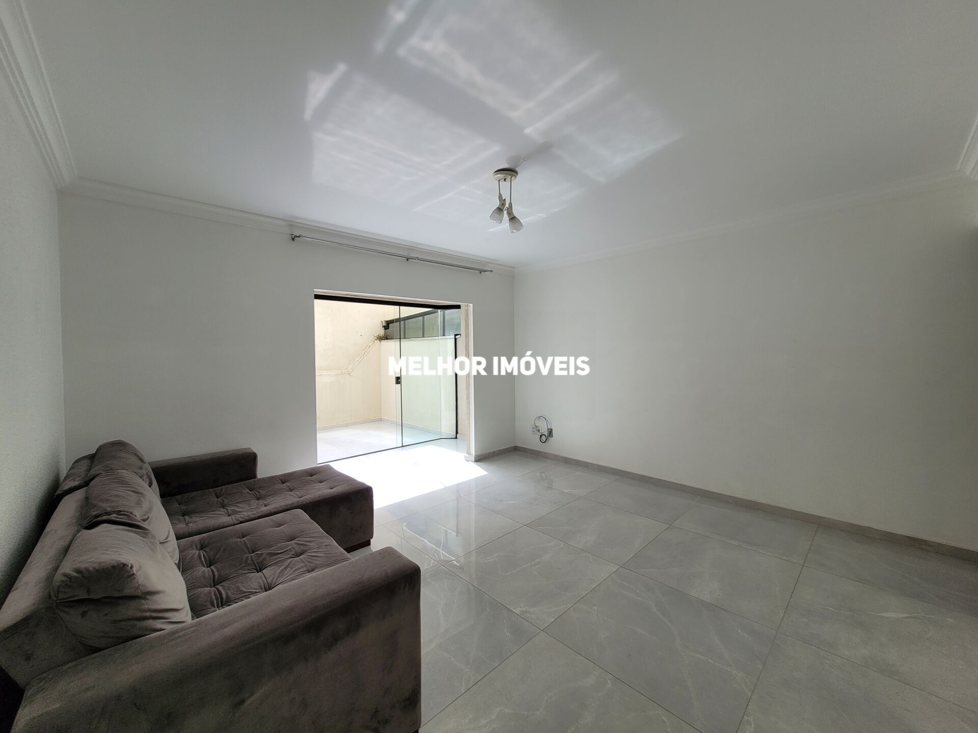 Apartamento à venda com 2 quartos, 95m² - Foto 1