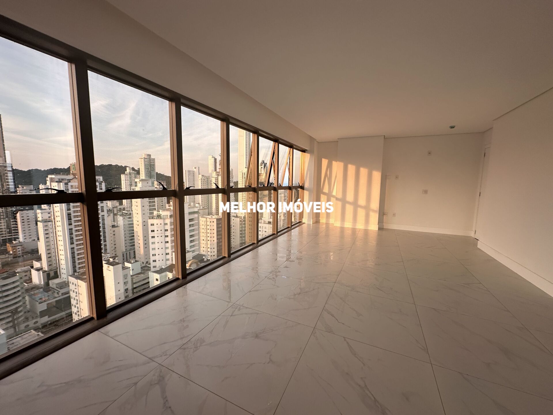 Cobertura à venda com 5 quartos, 321m² - Foto 34