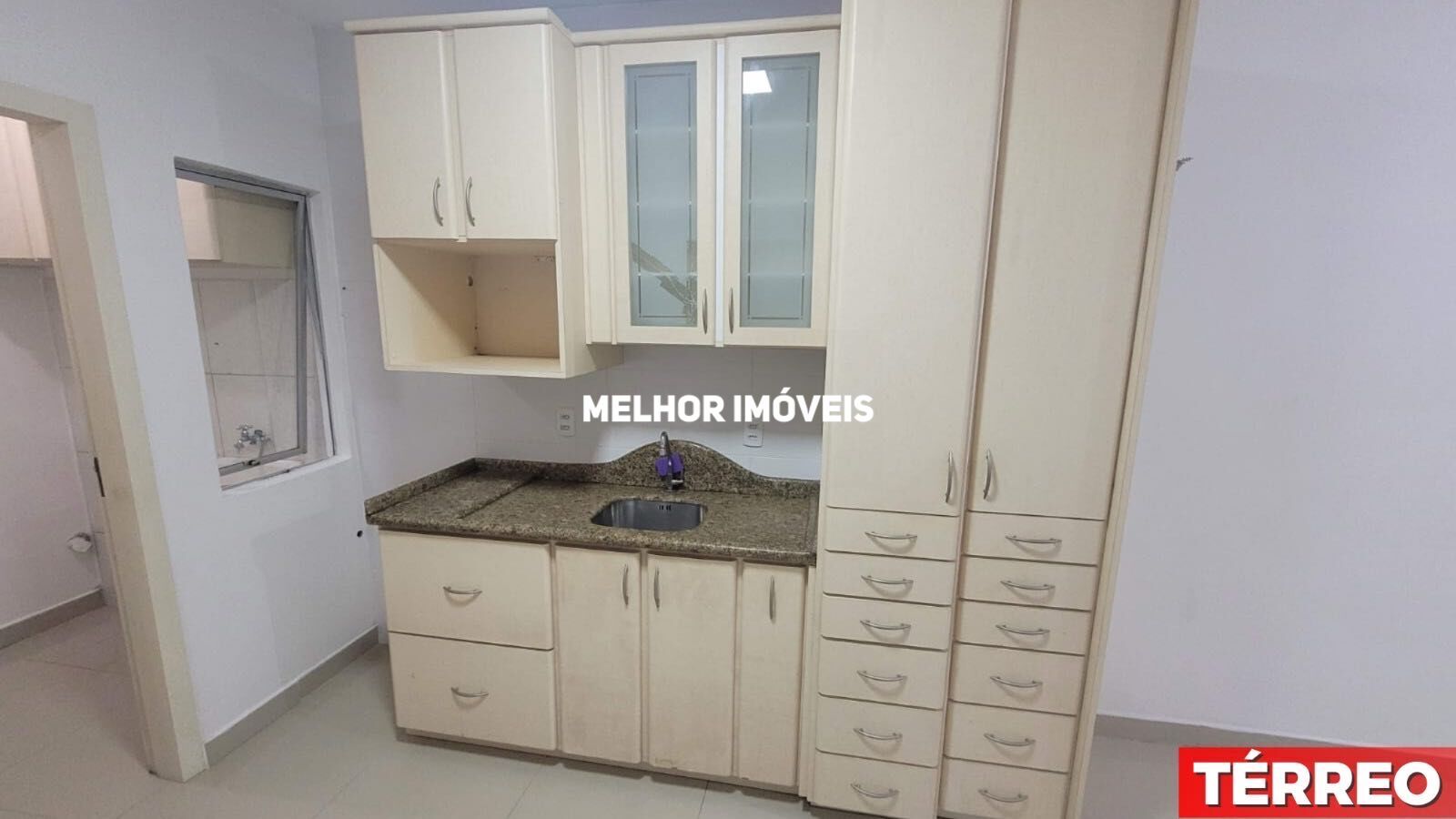 Casa à venda com 6 quartos, 160m² - Foto 14