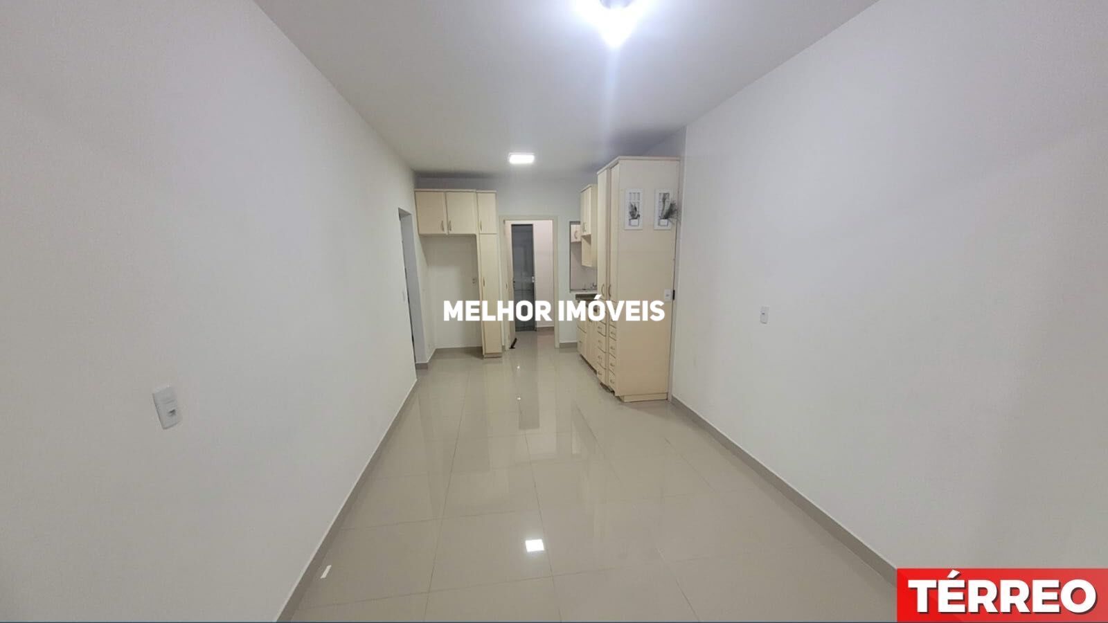 Casa à venda com 6 quartos, 160m² - Foto 7