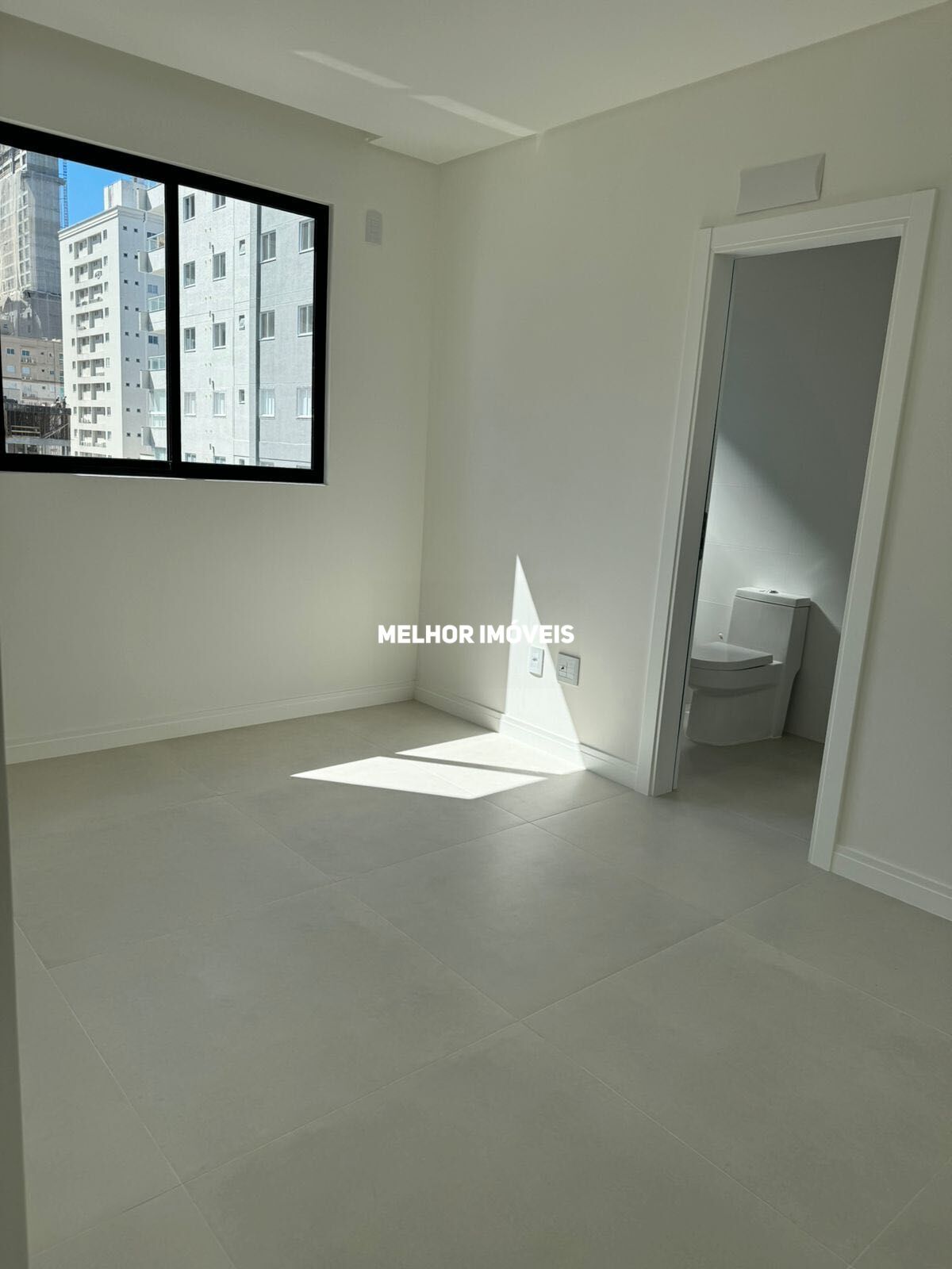 Apartamento à venda com 3 quartos, 118m² - Foto 29