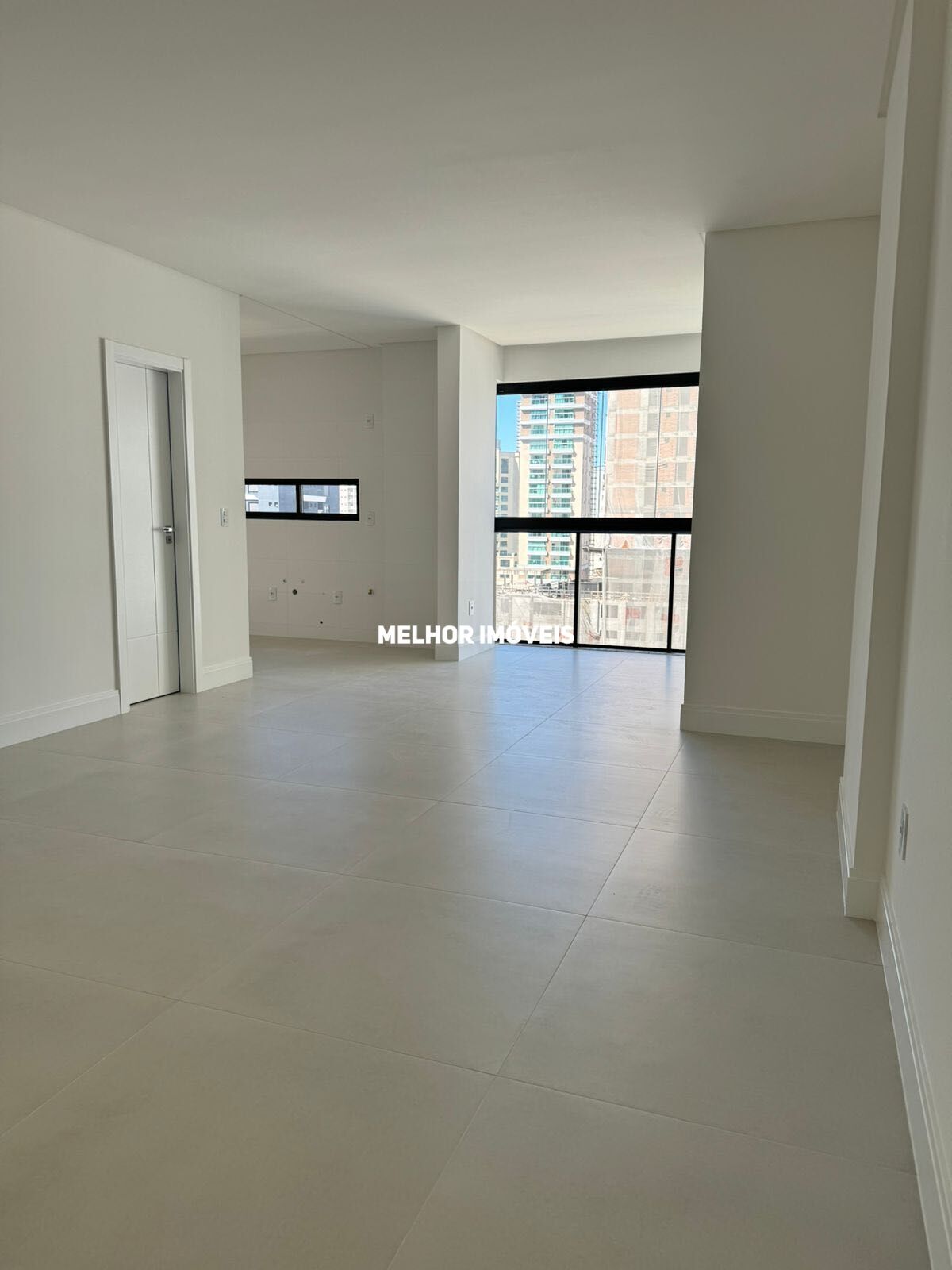 Apartamento à venda com 3 quartos, 118m² - Foto 18