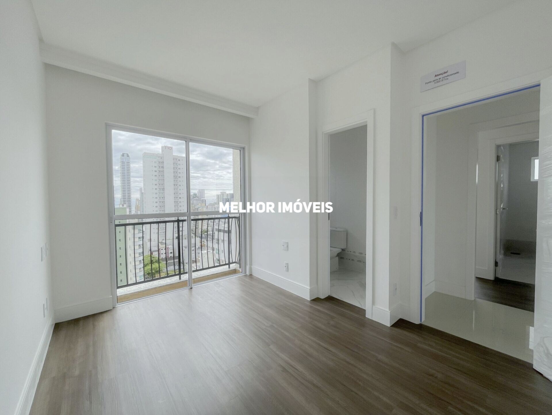 Apartamento à venda com 3 quartos, 123m² - Foto 11