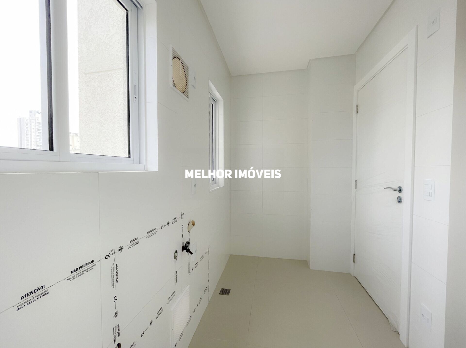 Apartamento à venda com 3 quartos, 123m² - Foto 6