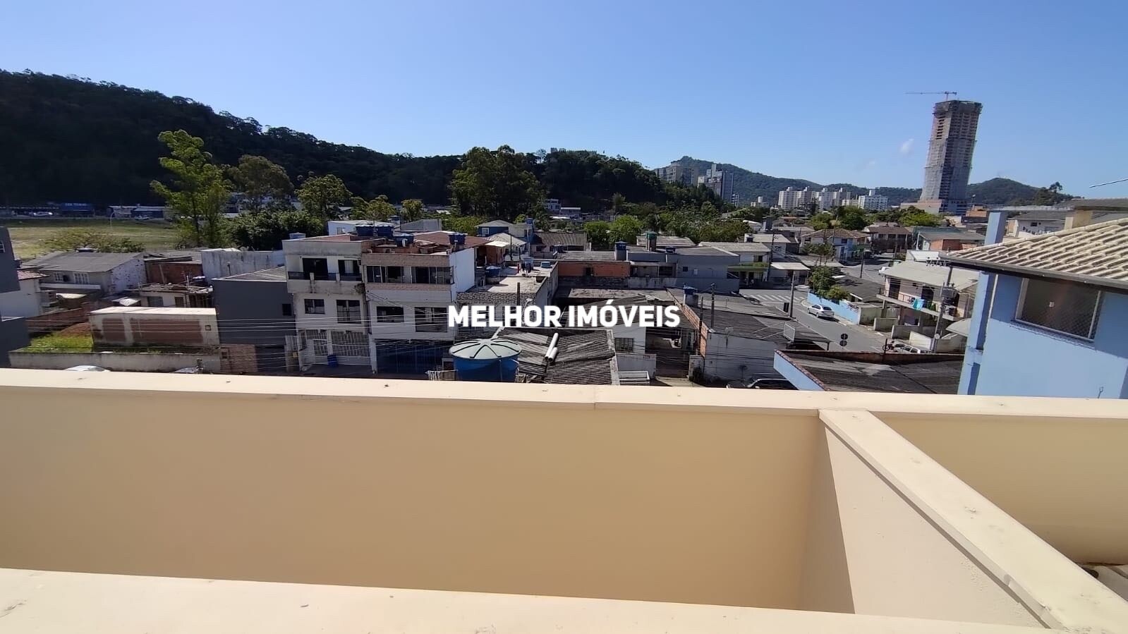 Apartamento à venda com 2 quartos, 67m² - Foto 3