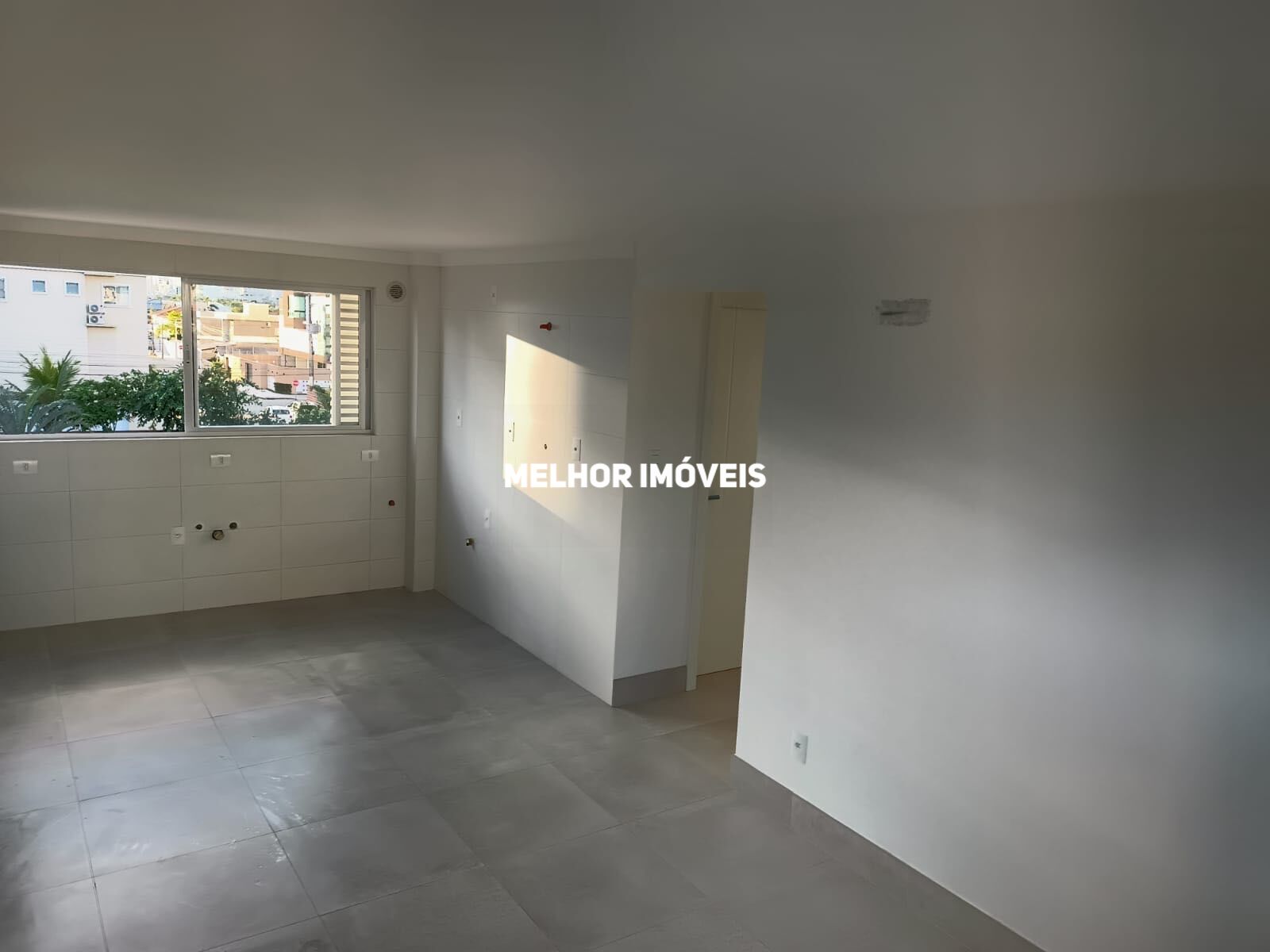 Apartamento à venda com 2 quartos, 60m² - Foto 7