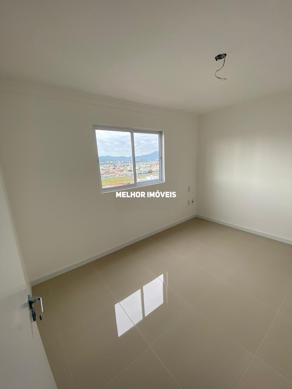 Apartamento à venda com 3 quartos, 75m² - Foto 8