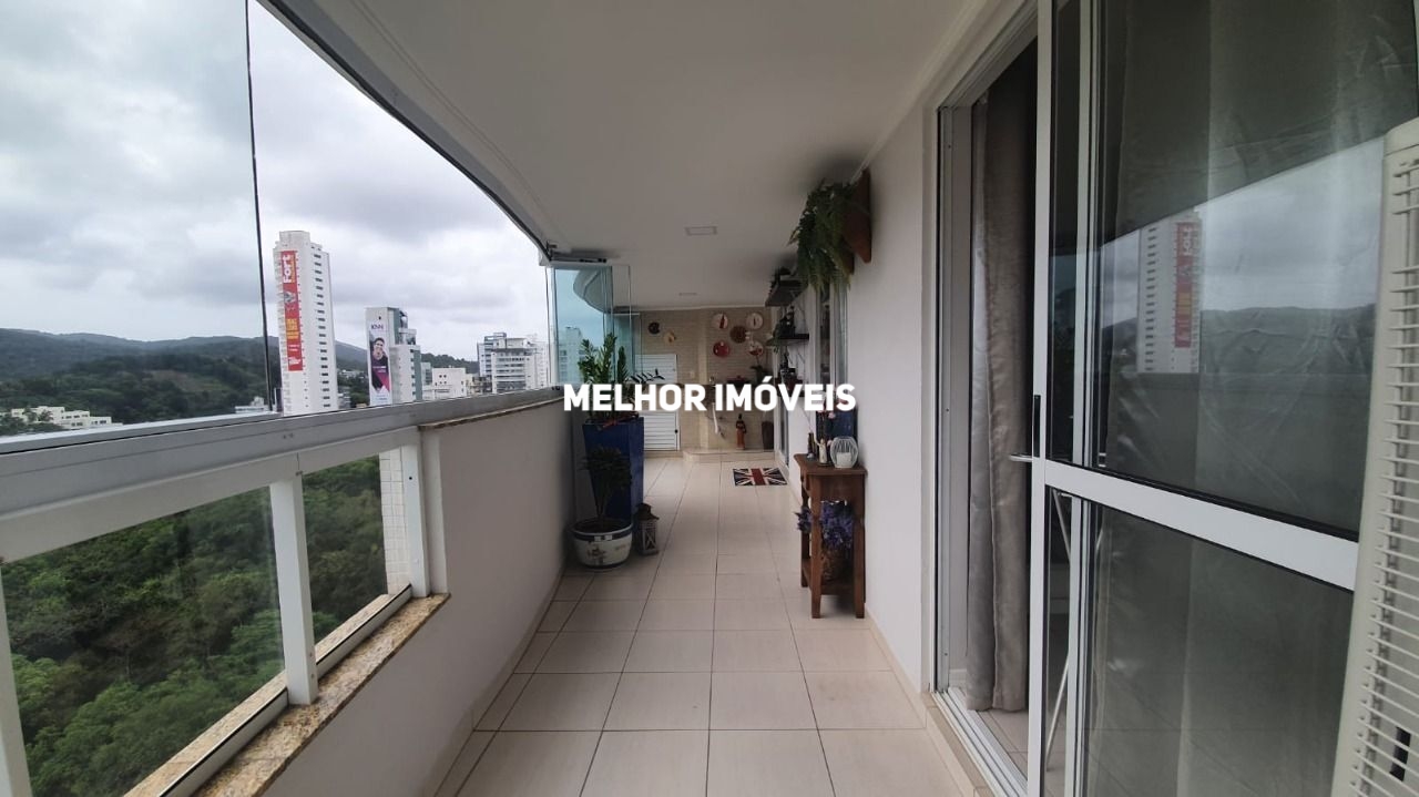 Apartamento à venda com 2 quartos, 94m² - Foto 5