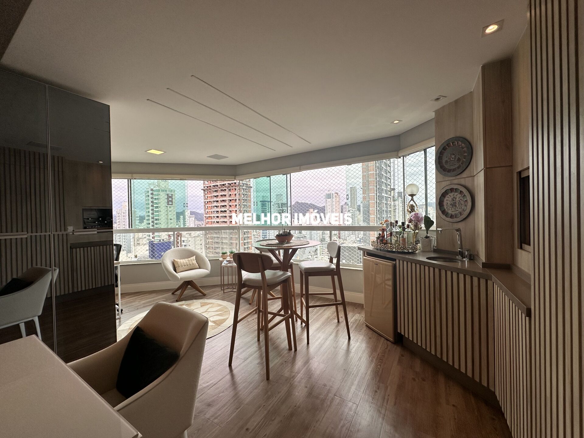 Apartamento à venda com 3 quartos, 137m² - Foto 22