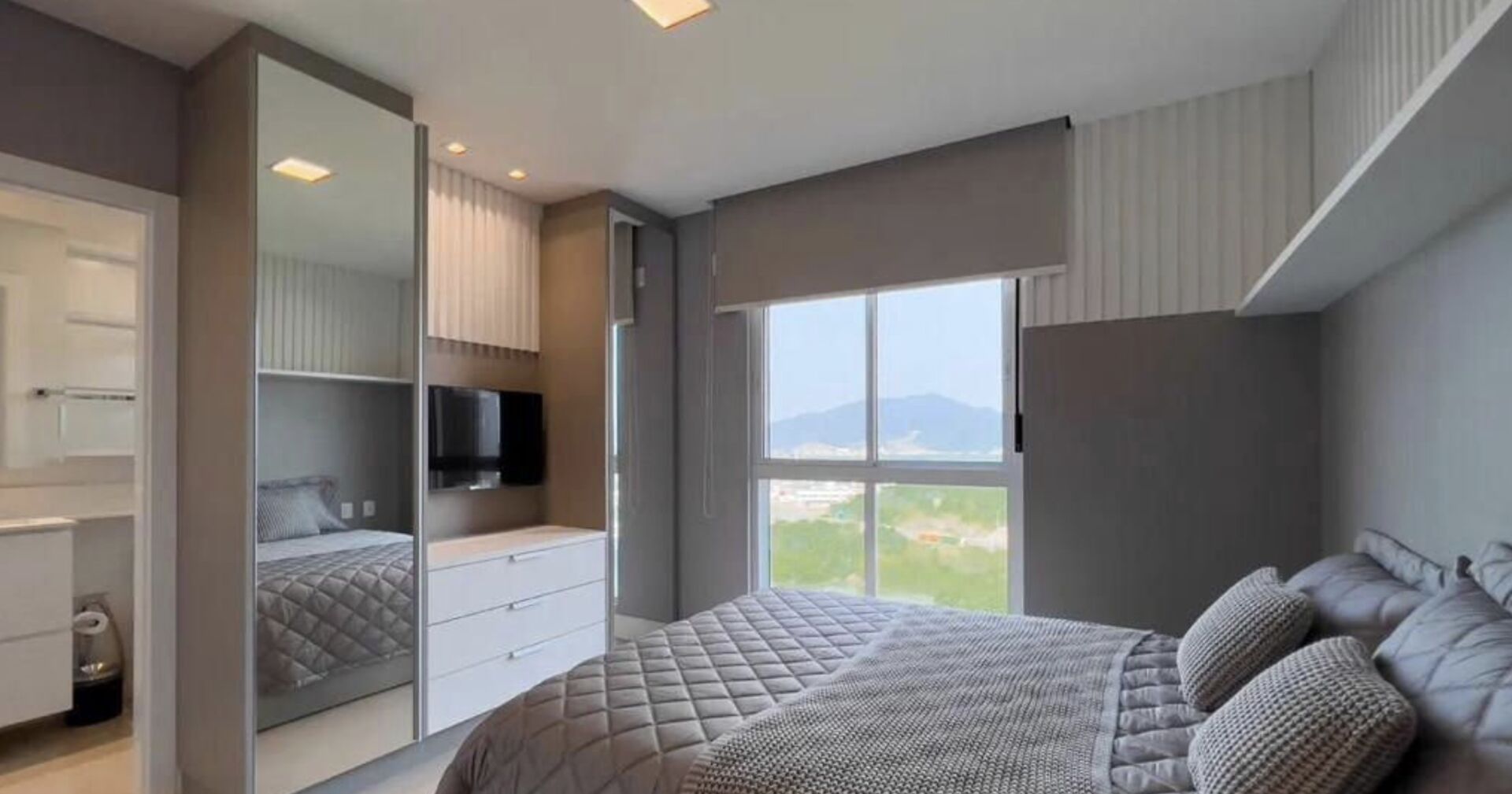 Apartamento à venda com 4 quartos, 151m² - Foto 5