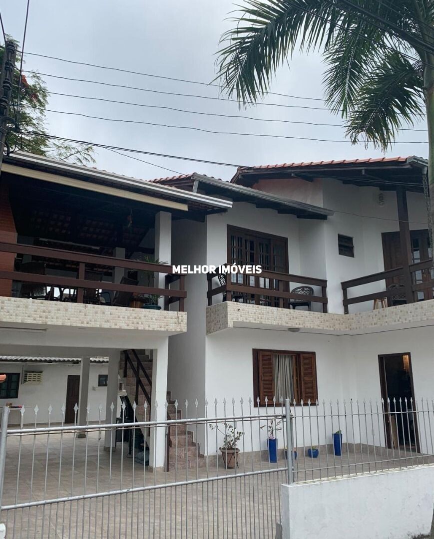 Casa à venda com 8 quartos, 280m² - Foto 21