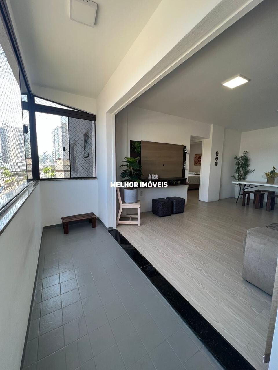 Apartamento à venda com 2 quartos, 129m² - Foto 2