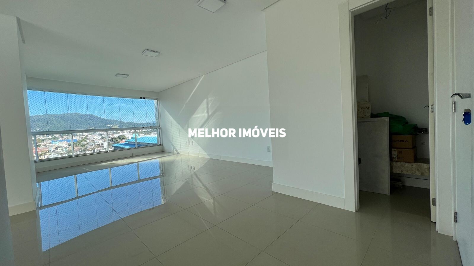 Apartamento à venda com 4 quartos, 154m² - Foto 9