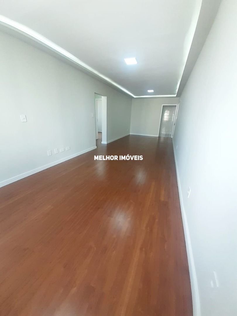 Apartamento à venda com 2 quartos, 108m² - Foto 2