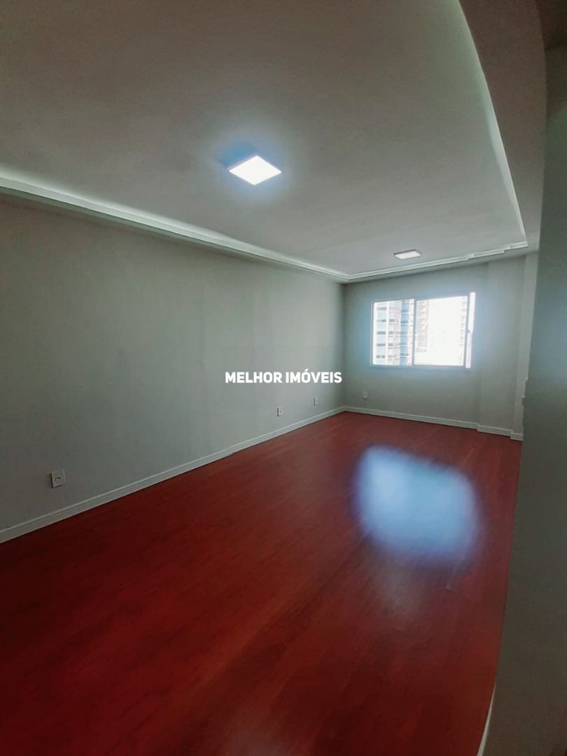 Apartamento à venda com 2 quartos, 108m² - Foto 3