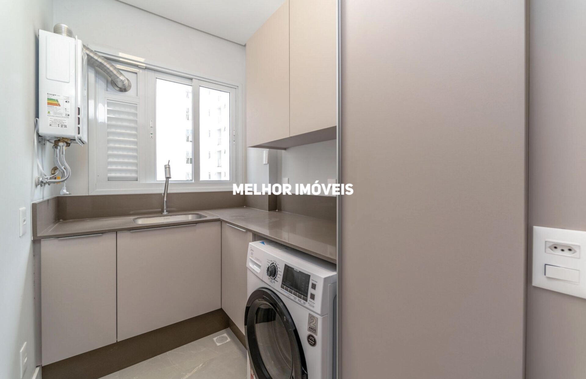 Apartamento à venda com 3 quartos, 133m² - Foto 12