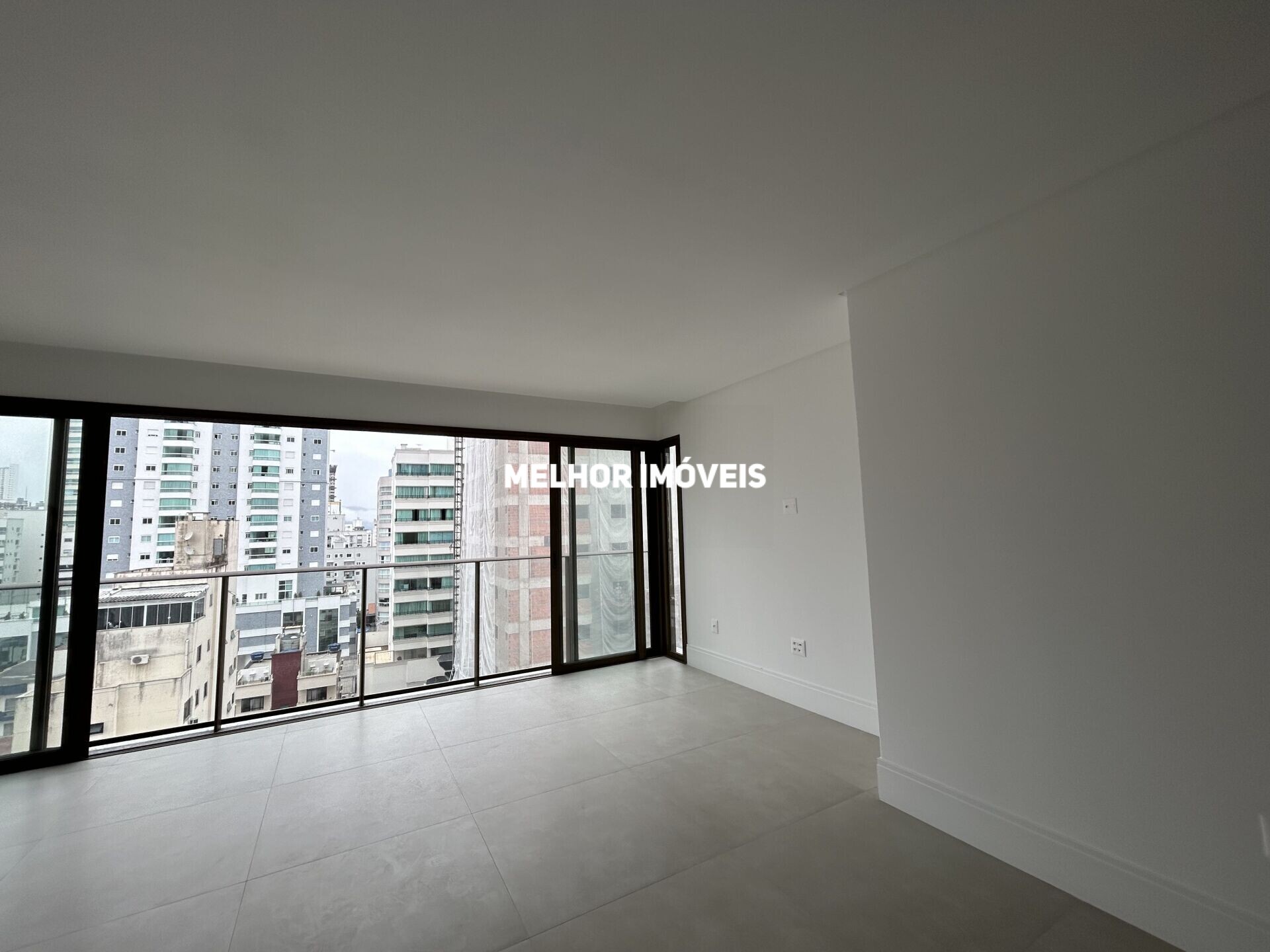 Apartamento à venda com 4 quartos, 138m² - Foto 8