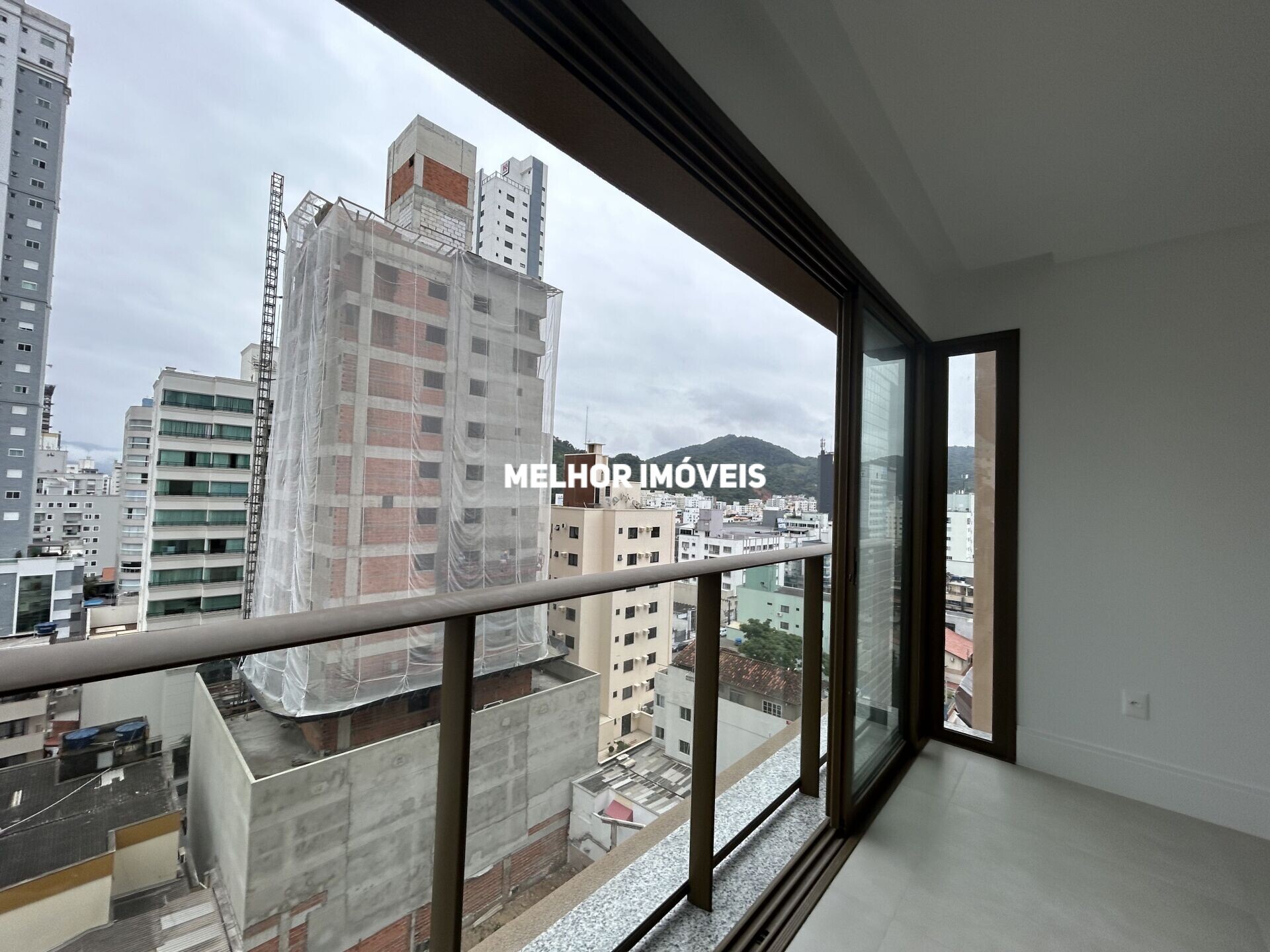 Apartamento à venda com 4 quartos, 138m² - Foto 14