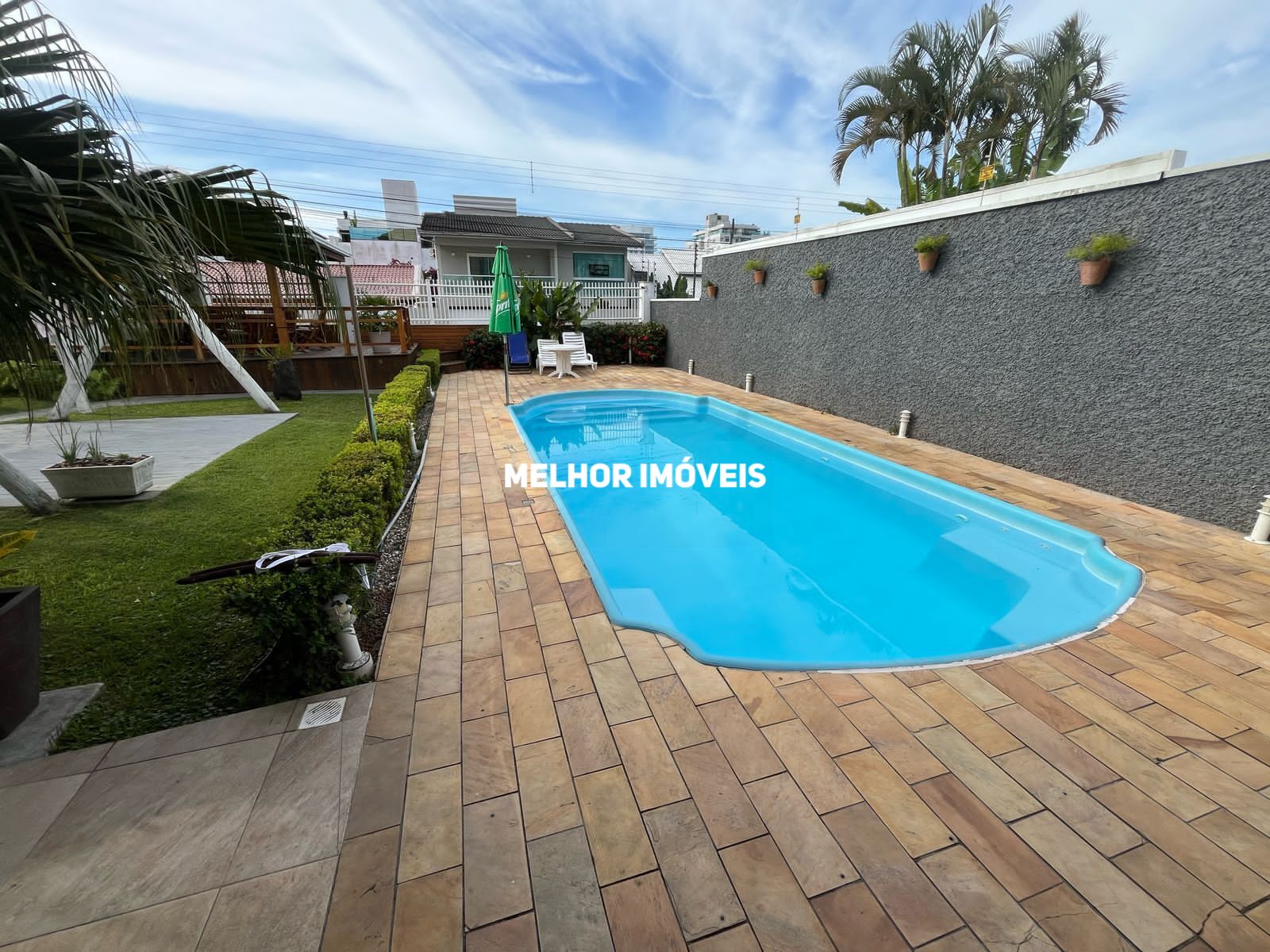 Sobrado, 6 quartos, 401 m² - Foto 1